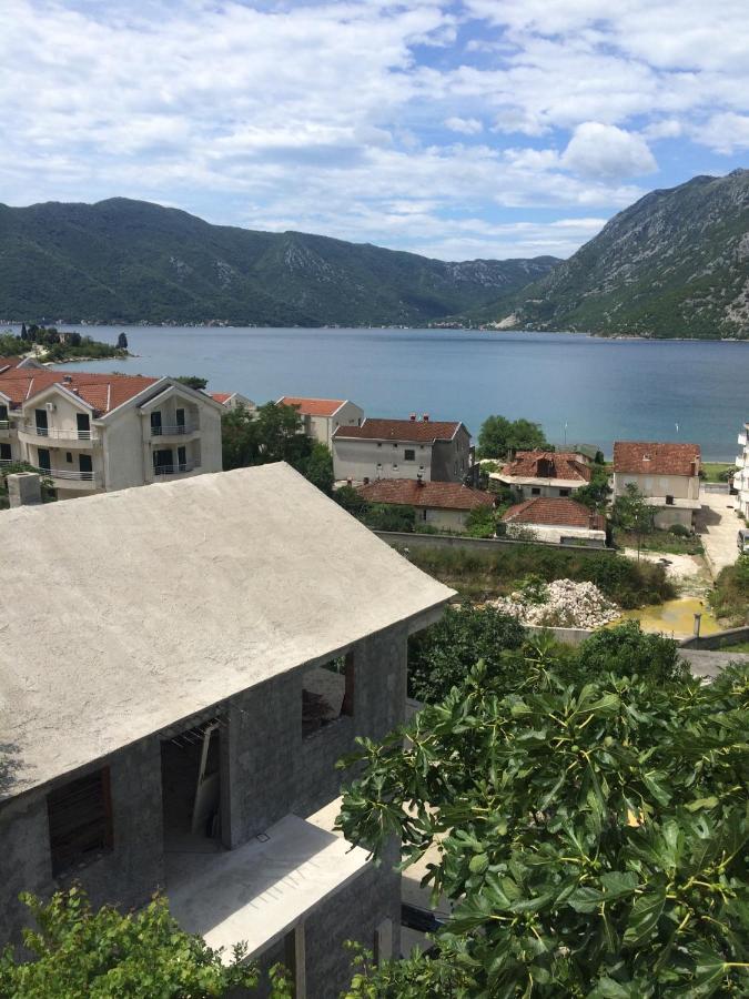 Subotic S Apartmani Risan Exteriér fotografie