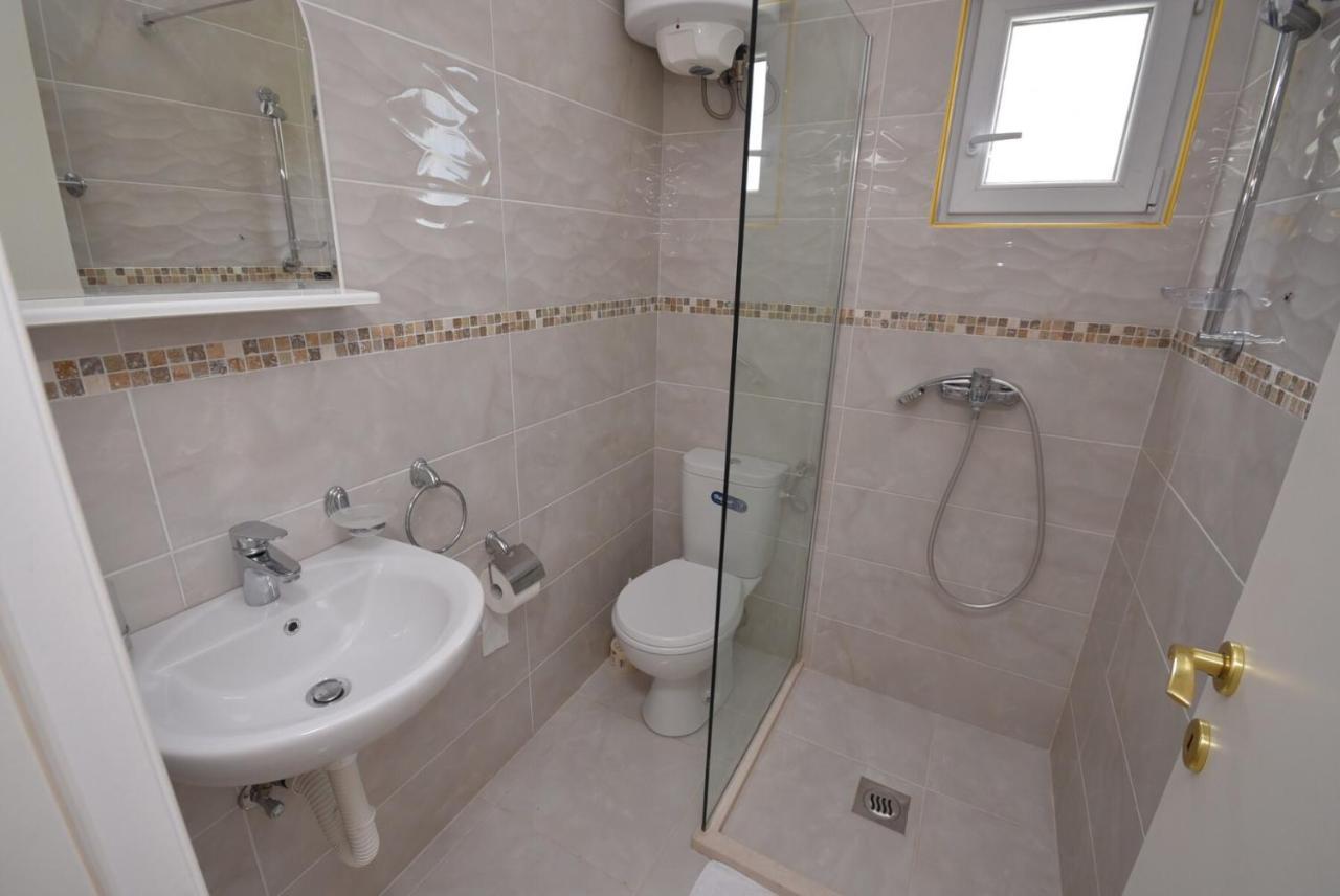 Subotic S Apartmani Risan Exteriér fotografie