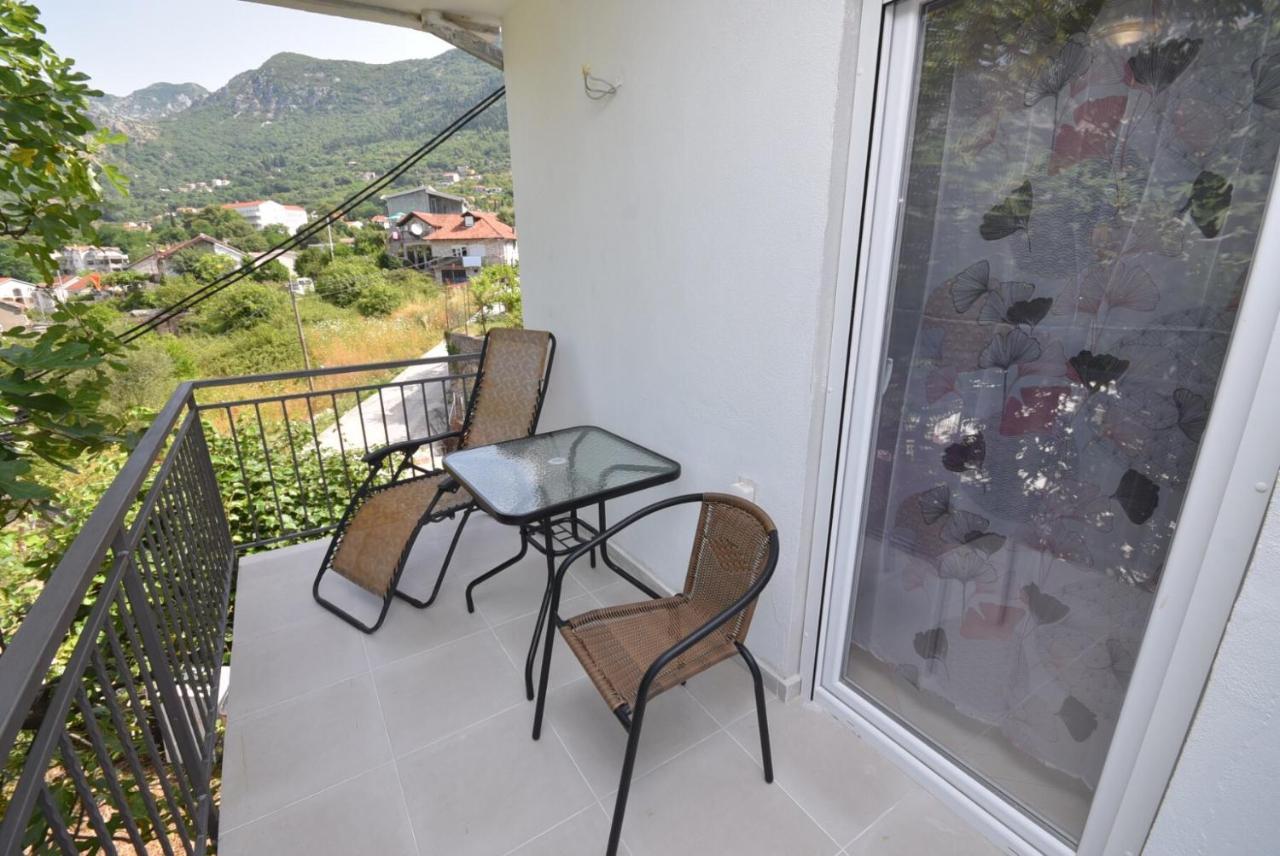 Subotic S Apartmani Risan Exteriér fotografie